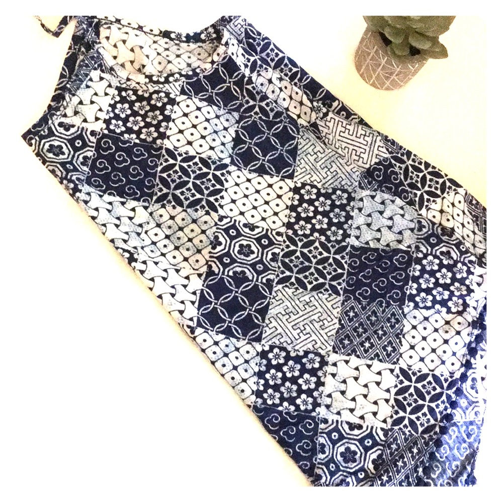 Blue and white lose tank top